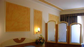 Papillon Hotel
